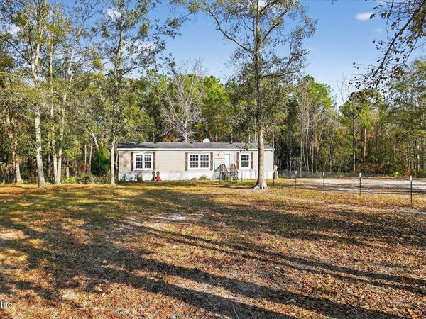 121 MELANIE Lane, Middleburg, FL 32068