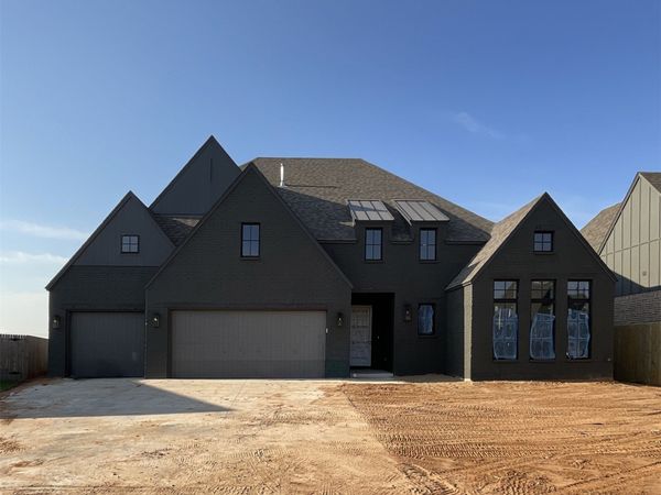 2707 W Van Buren Court, Broken Arrow, OK 74011