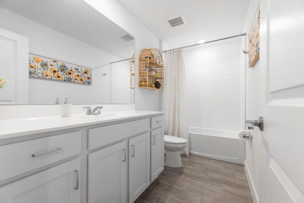 6300 NW Leafmore Lane, Port Saint Lucie, FL 34987 Photo