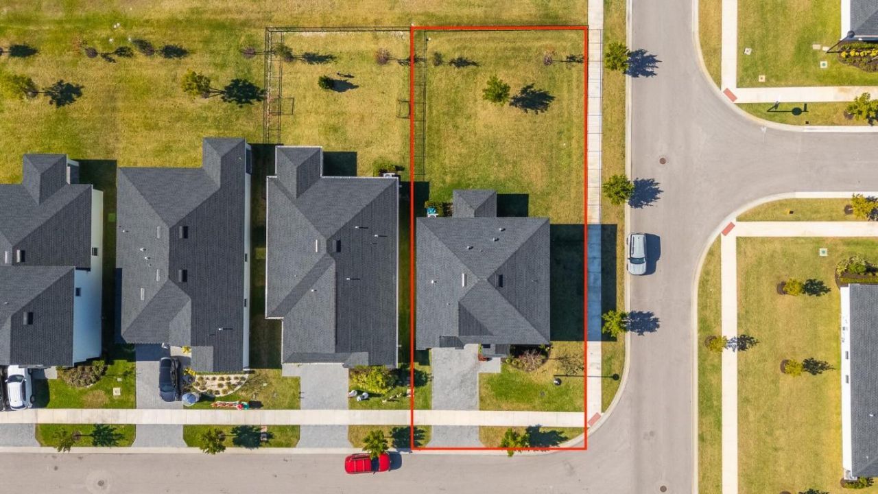 6300 NW Leafmore Lane, Port Saint Lucie, FL 34987 Photo