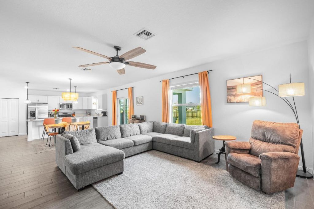 6300 NW Leafmore Lane, Port Saint Lucie, FL 34987 Photo