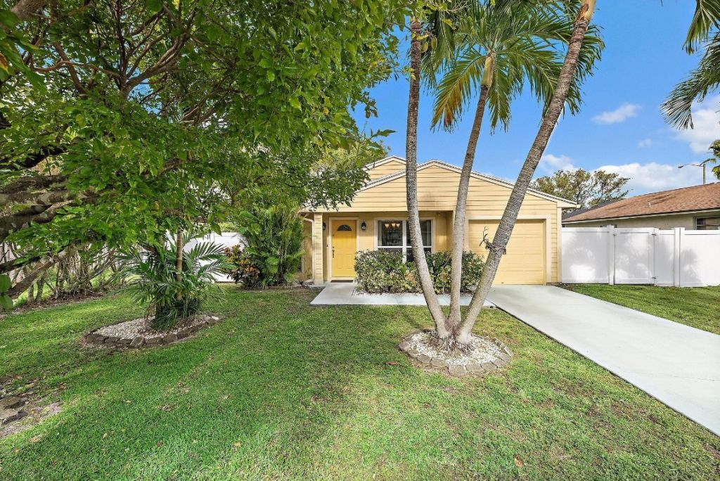 8443 Garden Gate Place, Boca Raton, FL 33433 Photo