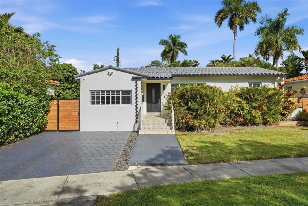 3681 SW 21st St, Miami, FL 33145 Photo