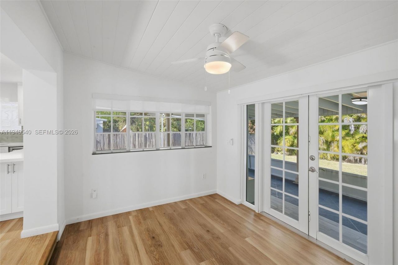 3681 SW 21st St, Miami, FL 33145 Photo