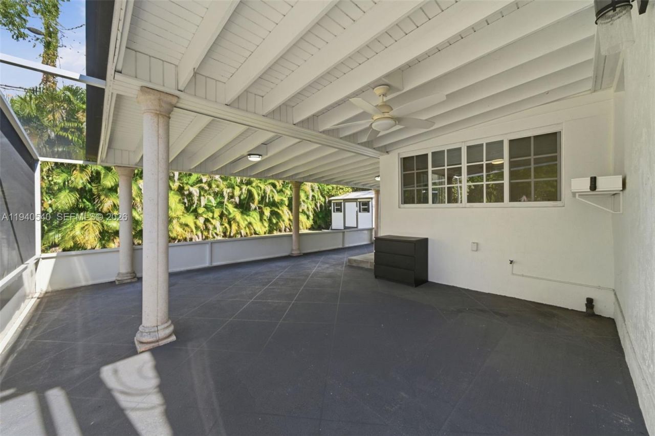 3681 SW 21st St, Miami, FL 33145 Photo