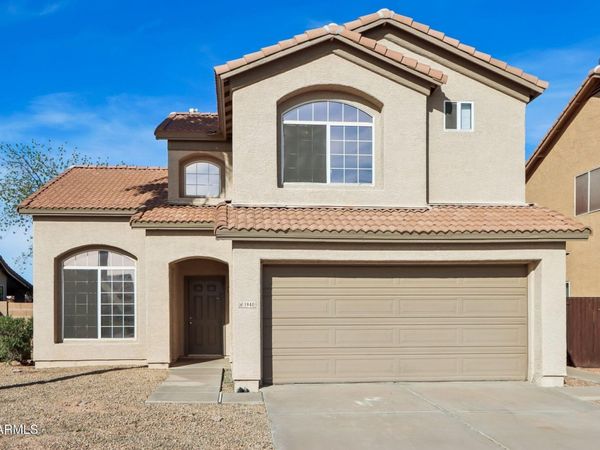 1940 E OAKLAND Street, Chandler, AZ 85225