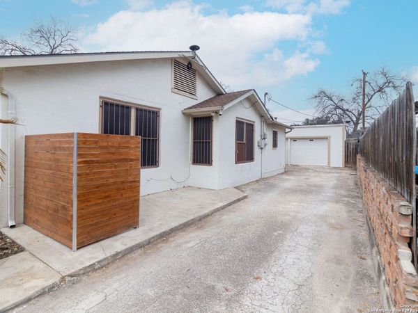 1933 McKinley Avenue, San Antonio, TX 78210