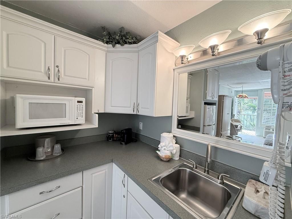 2555 Tamiami Trl N, Unit 256, Naples, FL 34103 Photo