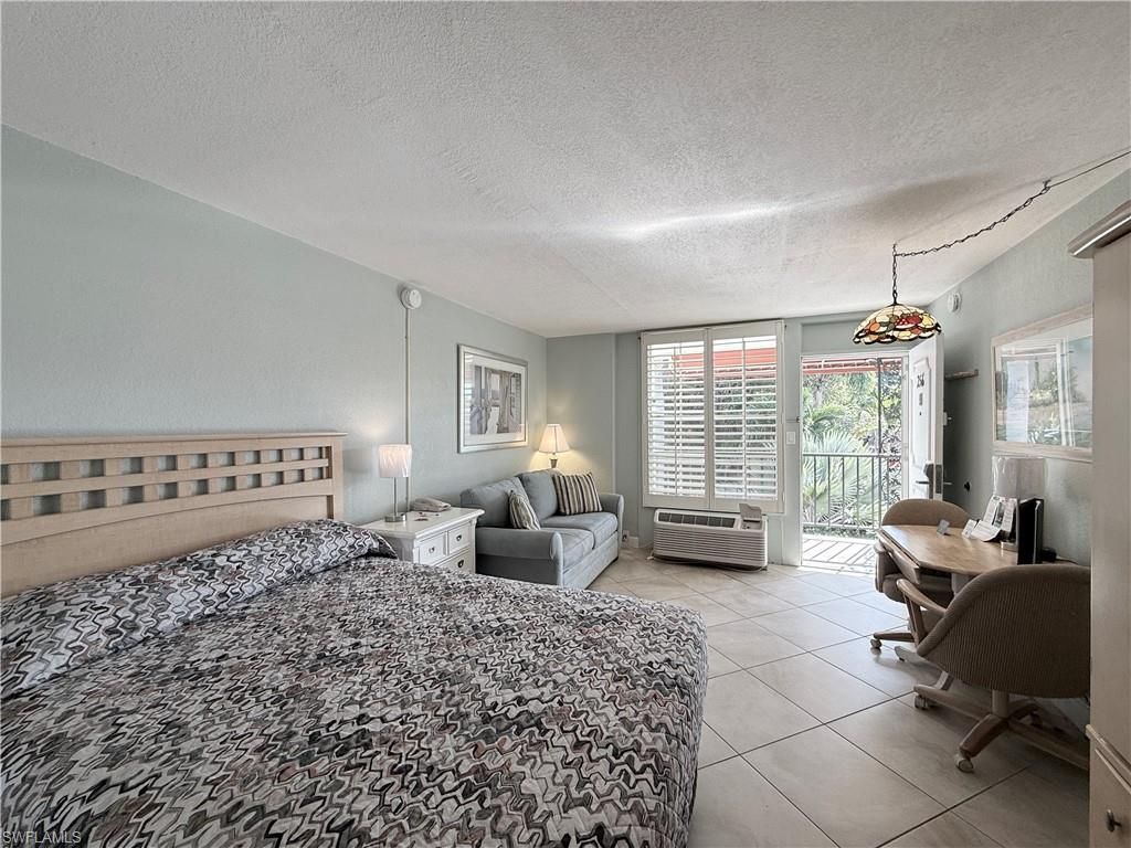 2555 Tamiami Trl N, Unit 256, Naples, FL 34103 Photo