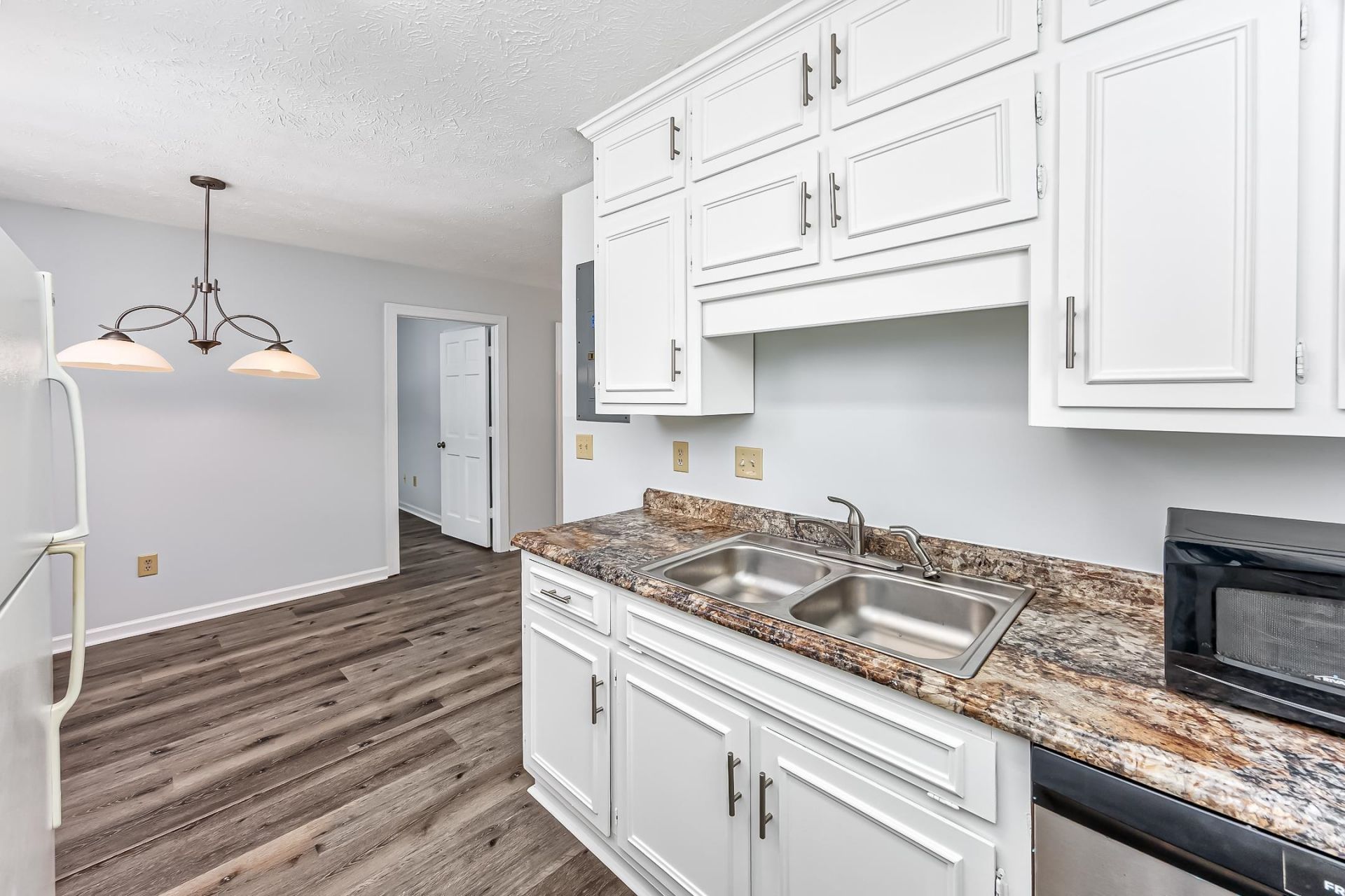 3015 Old Bryan Dr. Photo 13