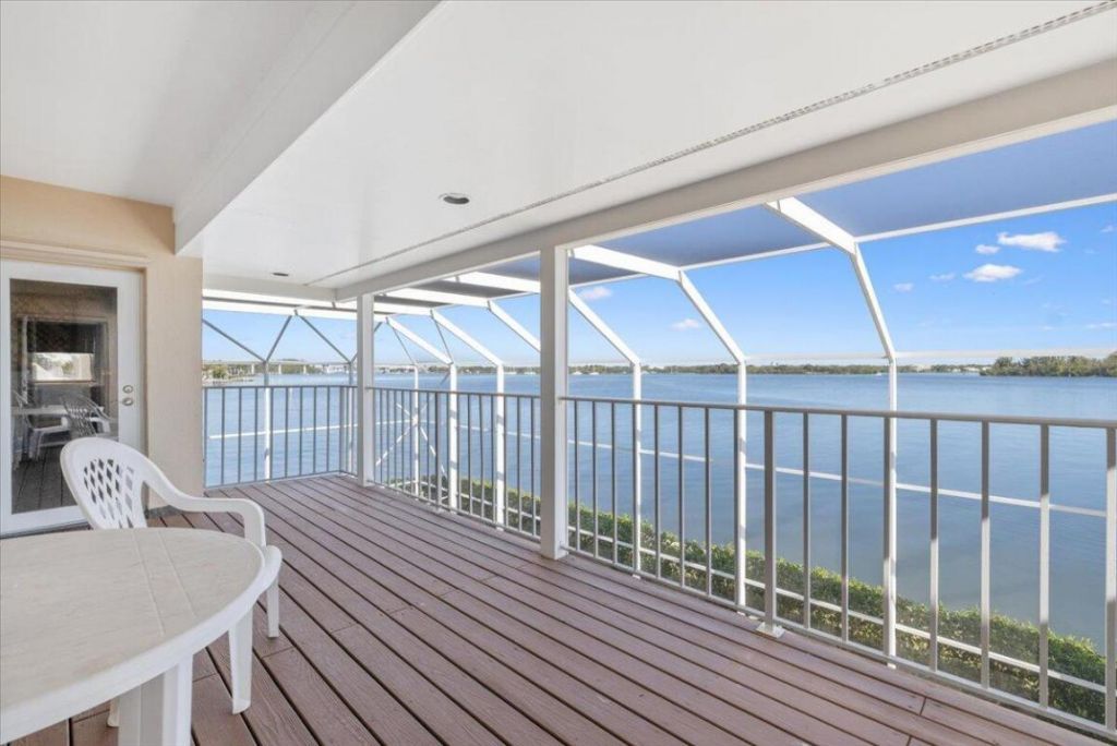 2 Seahorse Lane, Vero Beach, FL 32960 Photo