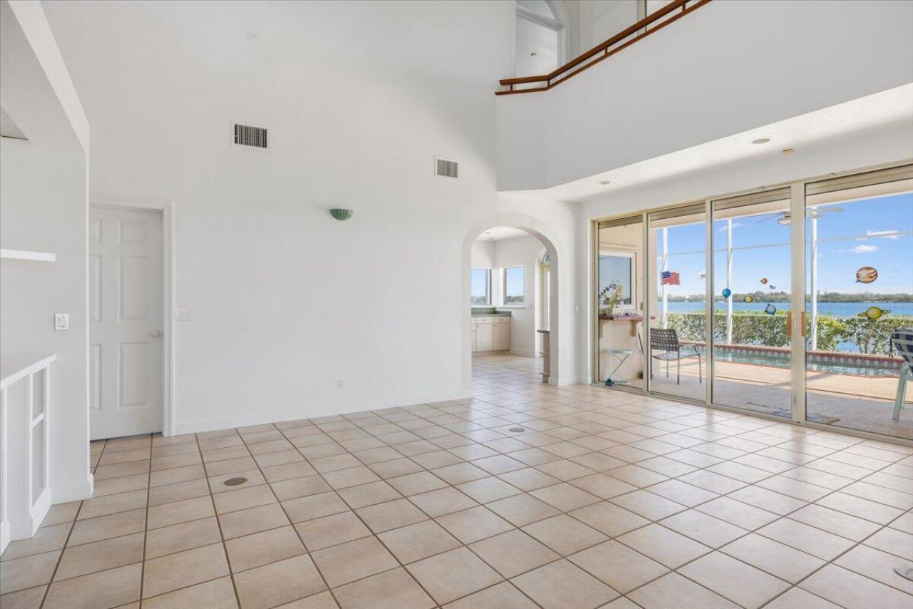 2 Seahorse Lane, Vero Beach, FL 32960 Photo