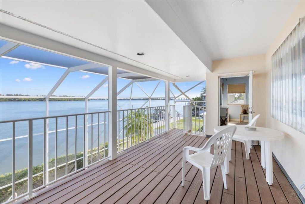 2 Seahorse Lane, Vero Beach, FL 32960 Photo