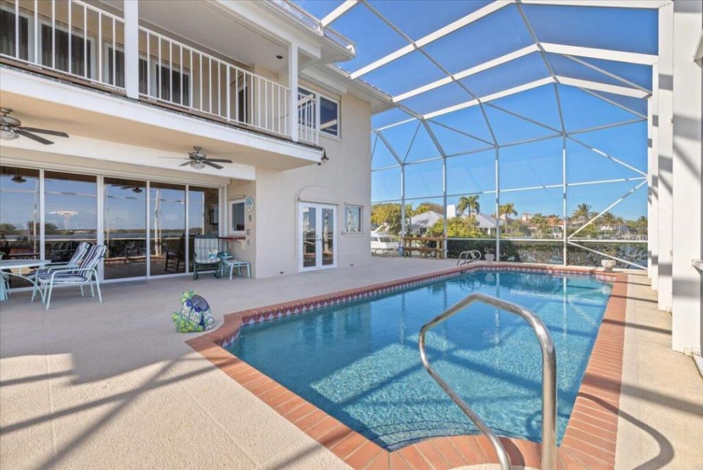 2 Seahorse Lane, Vero Beach, FL 32960 Photo