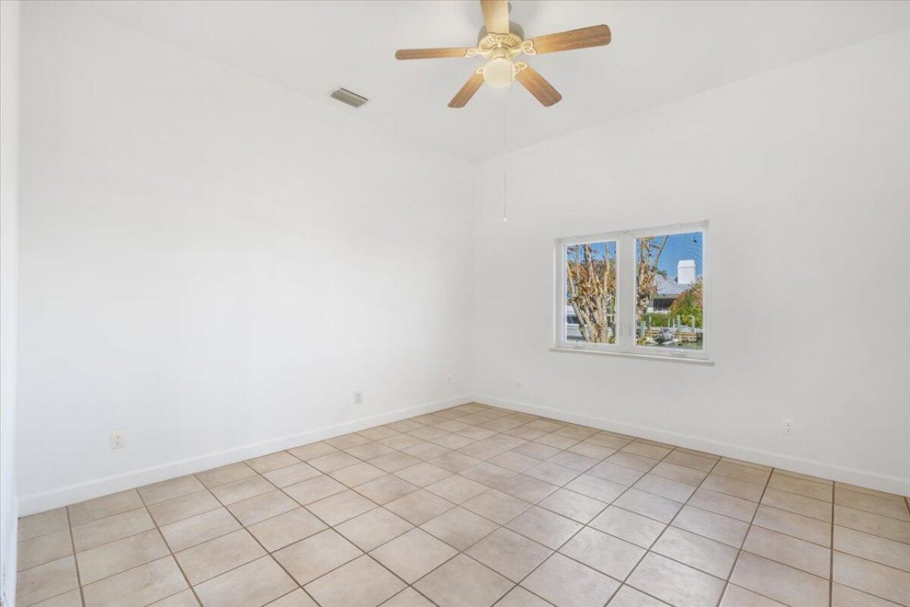 2 Seahorse Lane, Vero Beach, FL 32960 Photo