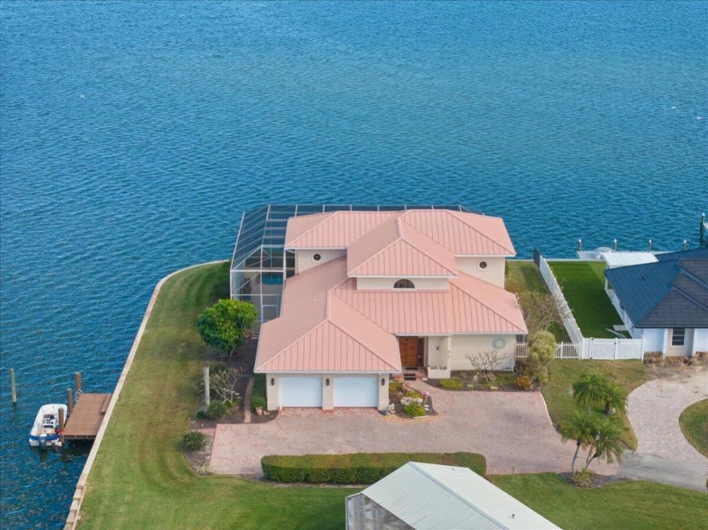 2 Seahorse Lane, Vero Beach, FL 32960 Photo