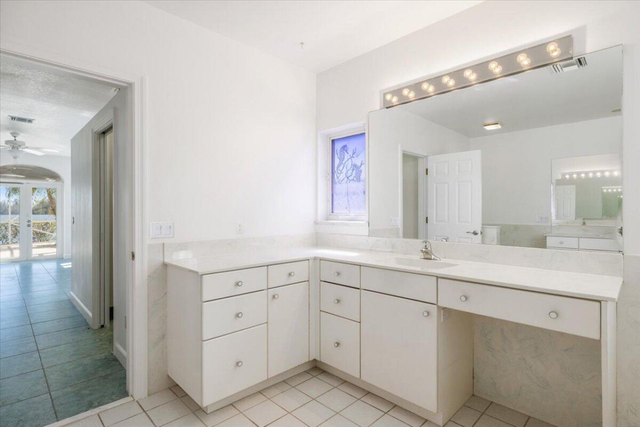 2 Seahorse Lane, Vero Beach, FL 32960 Photo