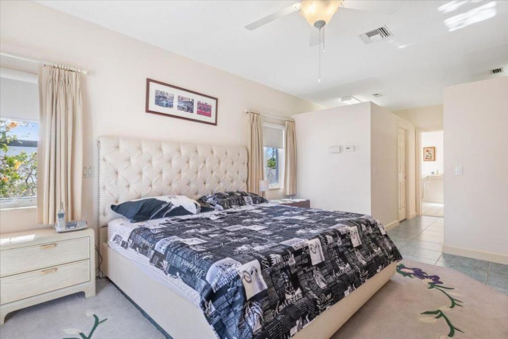 2 Seahorse Lane, Vero Beach, FL 32960 Photo