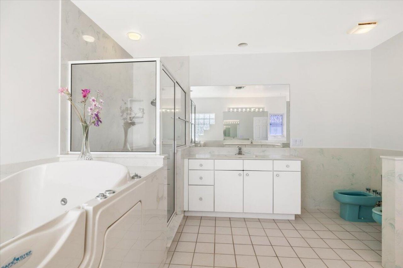 2 Seahorse Lane, Vero Beach, FL 32960 Photo