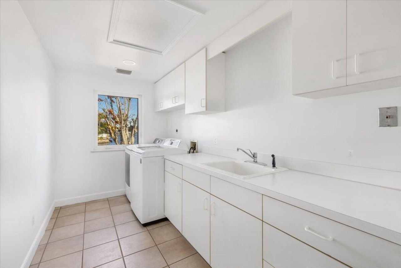 2 Seahorse Lane, Vero Beach, FL 32960 Photo