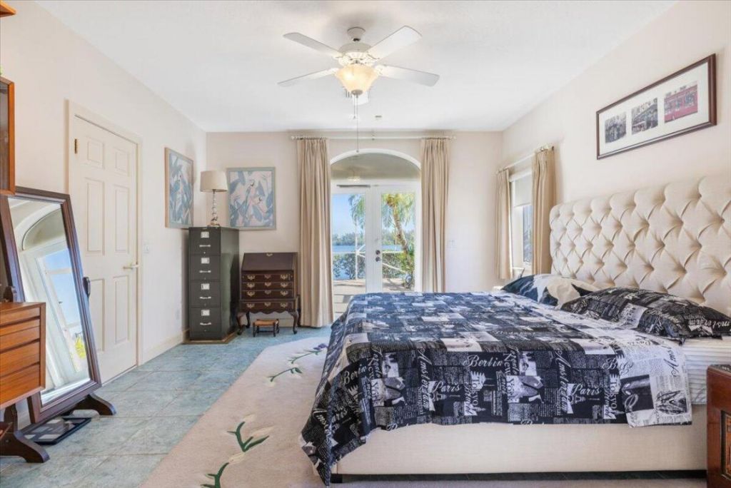 2 Seahorse Lane, Vero Beach, FL 32960 Photo