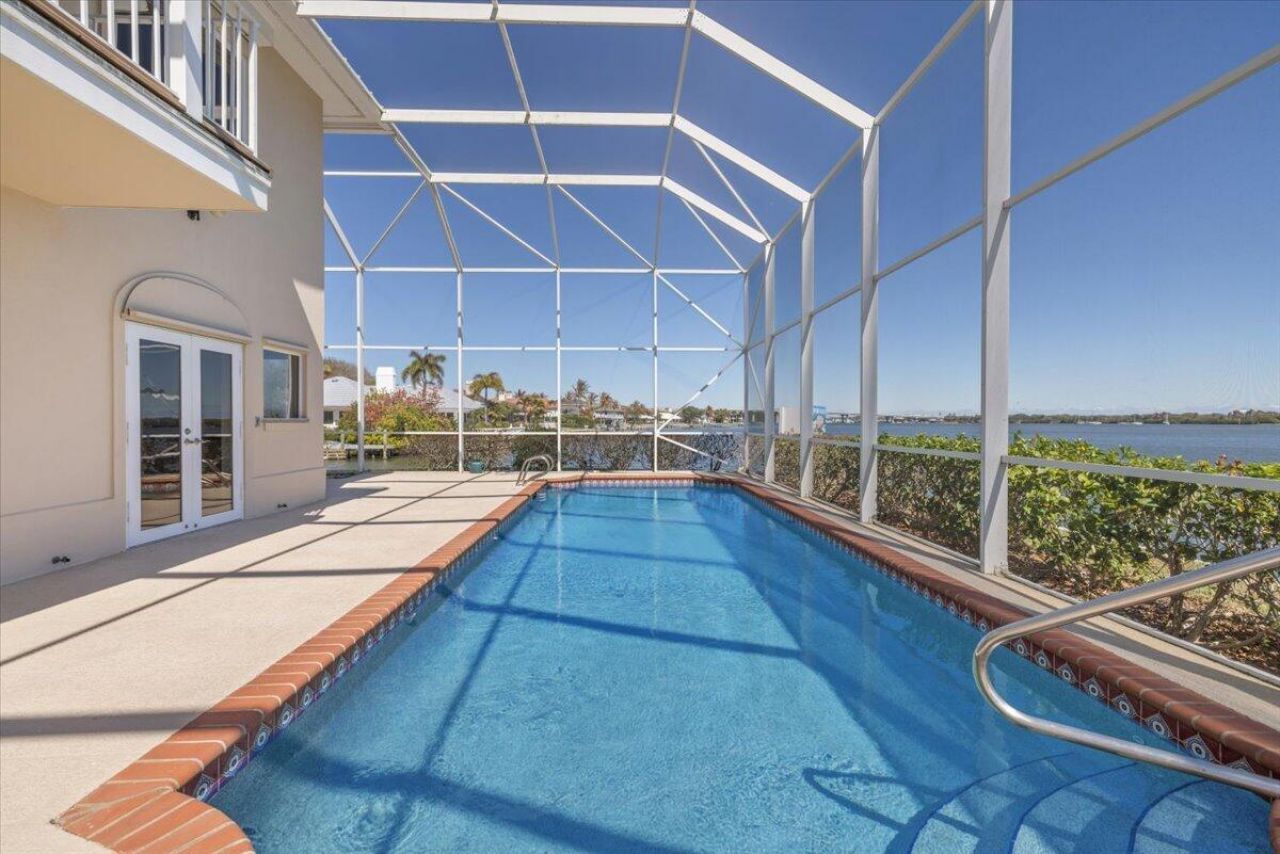 2 Seahorse Lane, Vero Beach, FL 32960 Photo