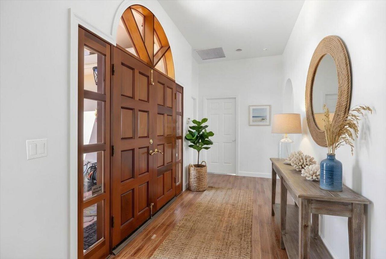 2 Seahorse Lane, Vero Beach, FL 32960 Photo