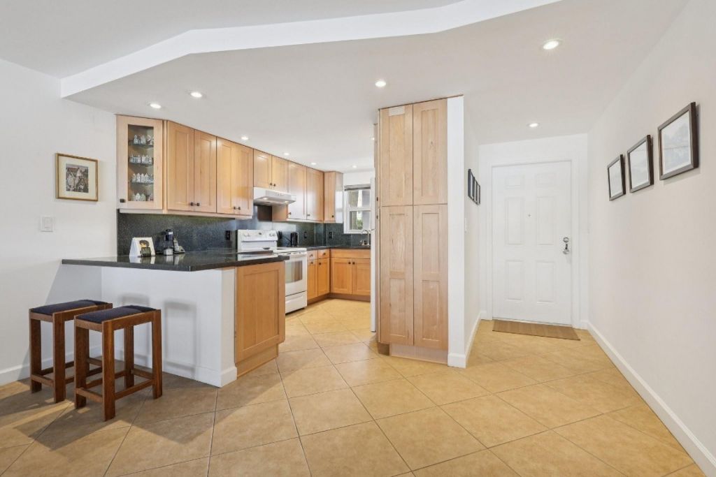 3031 NE 51st Street, Unit 201w, Fort Lauderdale, FL 33308 Photo