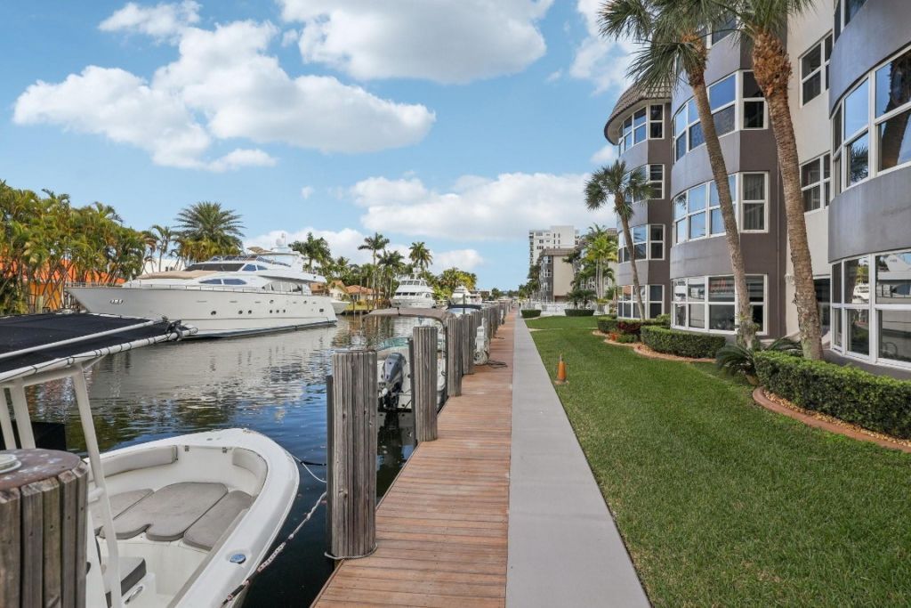 3031 NE 51st Street, Unit 201w, Fort Lauderdale, FL 33308 Photo