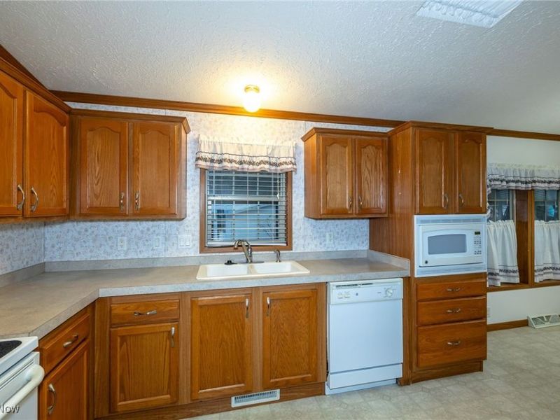 1 Tympani Trail, Olmsted Township, OH 44138 Photo 12