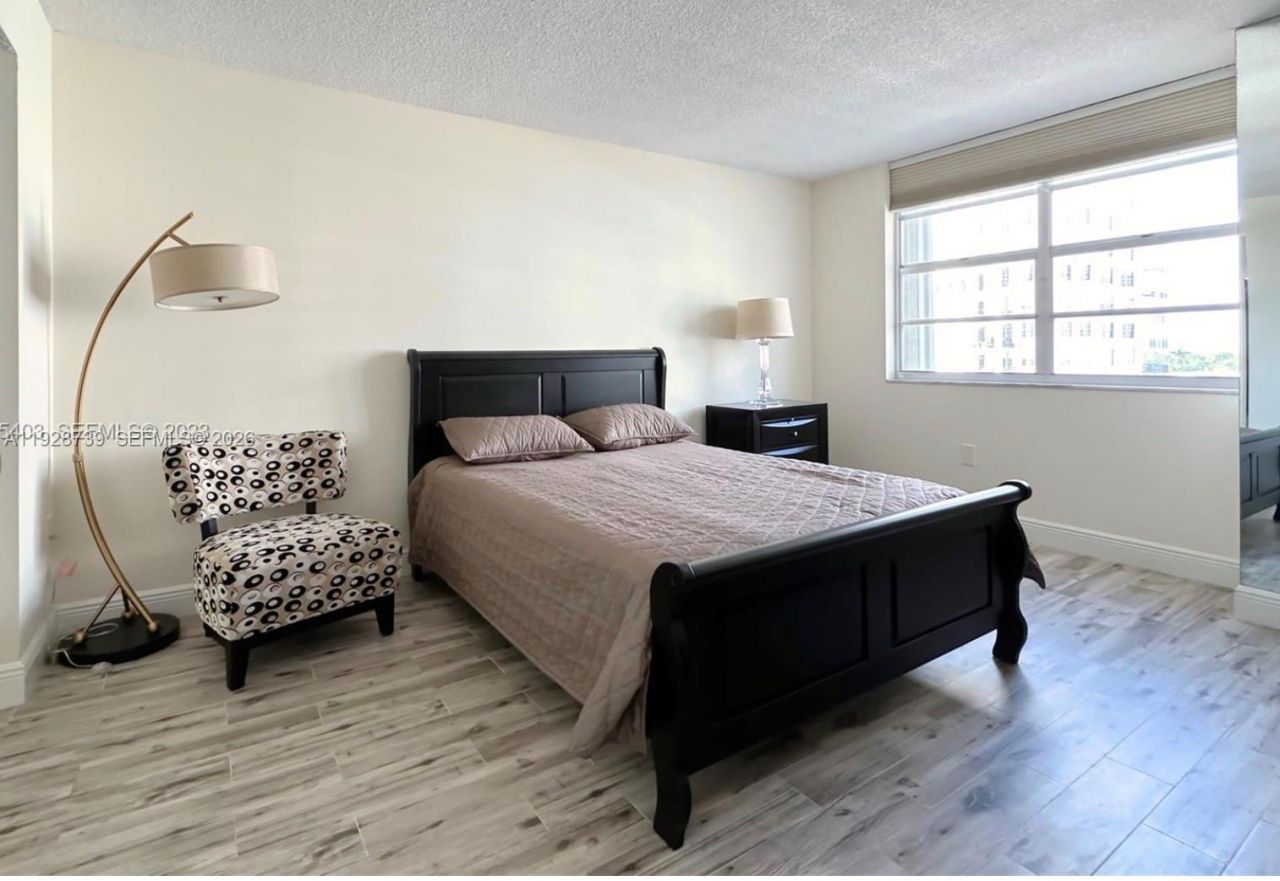 5701 Collins Ave , Unit 505, Miami Beach, FL 33140 Photo