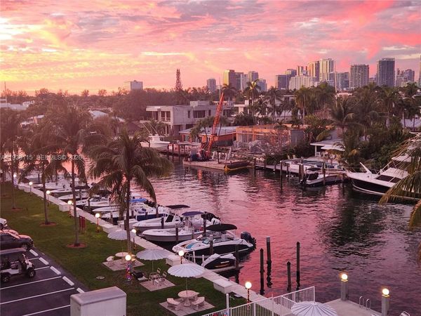 1731 SE 15th St, Unit 511, Fort Lauderdale, FL 33316