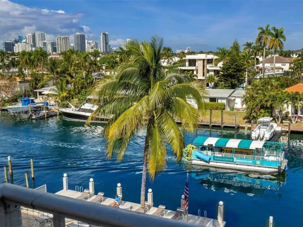 1731 SE 15th St, Unit 511, Fort Lauderdale, FL 33316