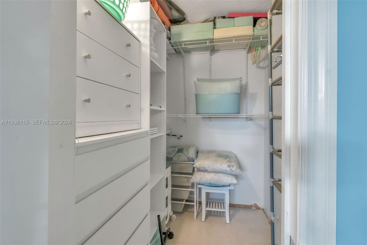 1731 SE 15th St, Unit 511, Fort Lauderdale, FL 33316 Photo