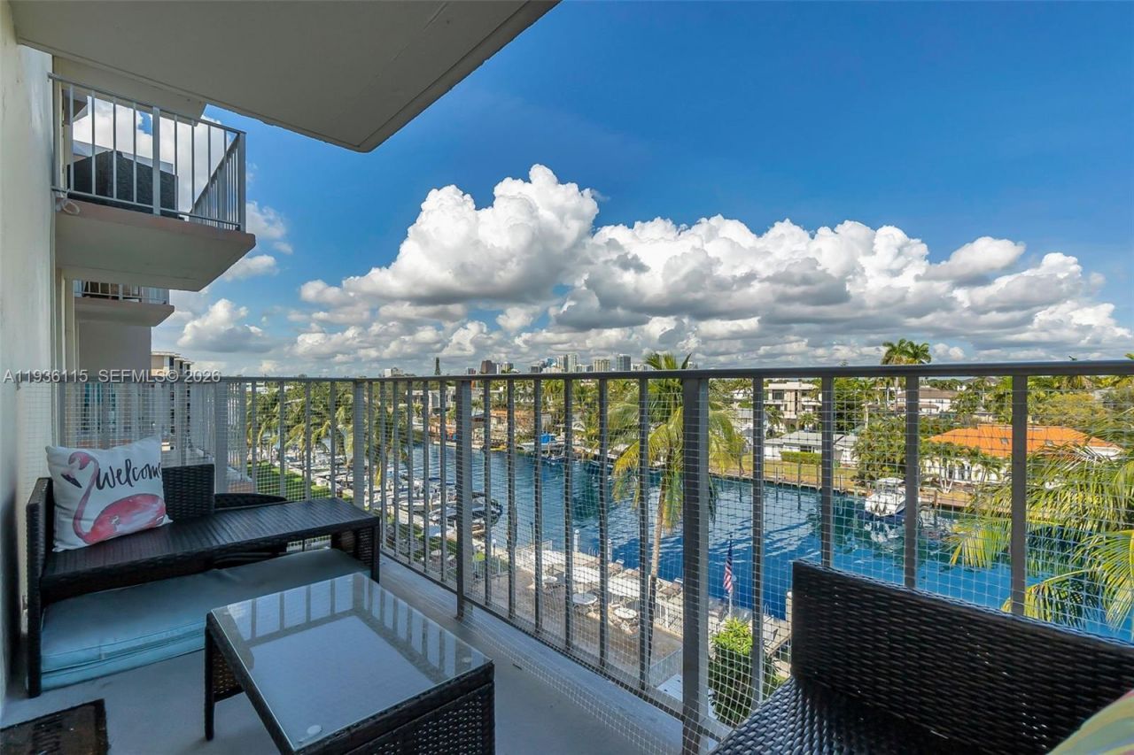1731 SE 15th St, Unit 511, Fort Lauderdale, FL 33316 Photo