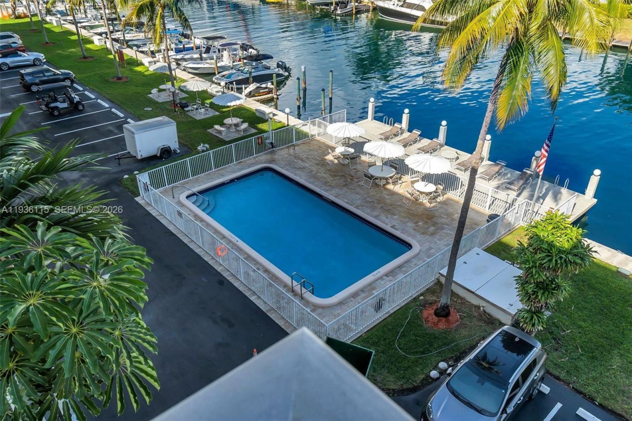 1731 SE 15th St, Unit 511, Fort Lauderdale, FL 33316 Photo