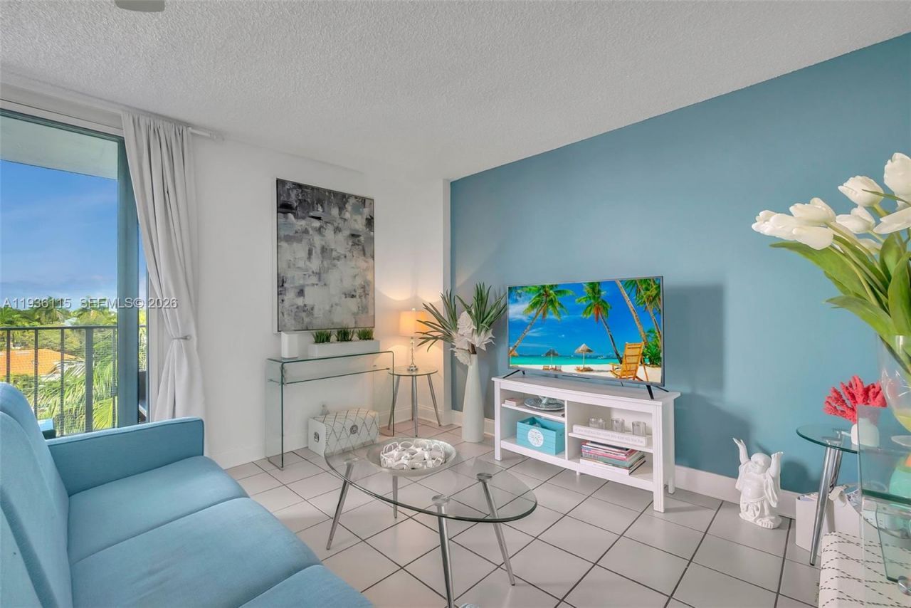 1731 SE 15th St, Unit 511, Fort Lauderdale, FL 33316 Photo