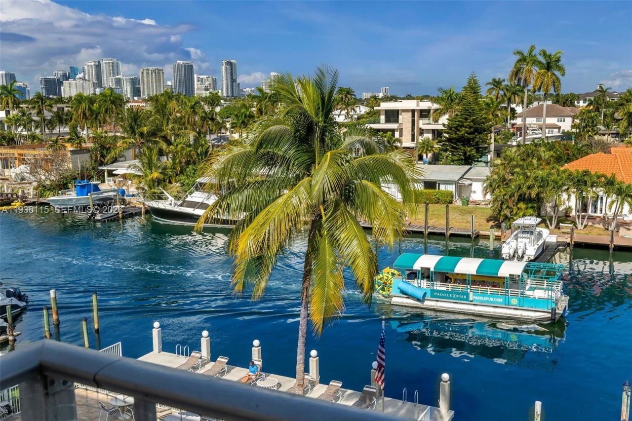 1731 SE 15th St, Unit 511, Fort Lauderdale, FL 33316 Photo