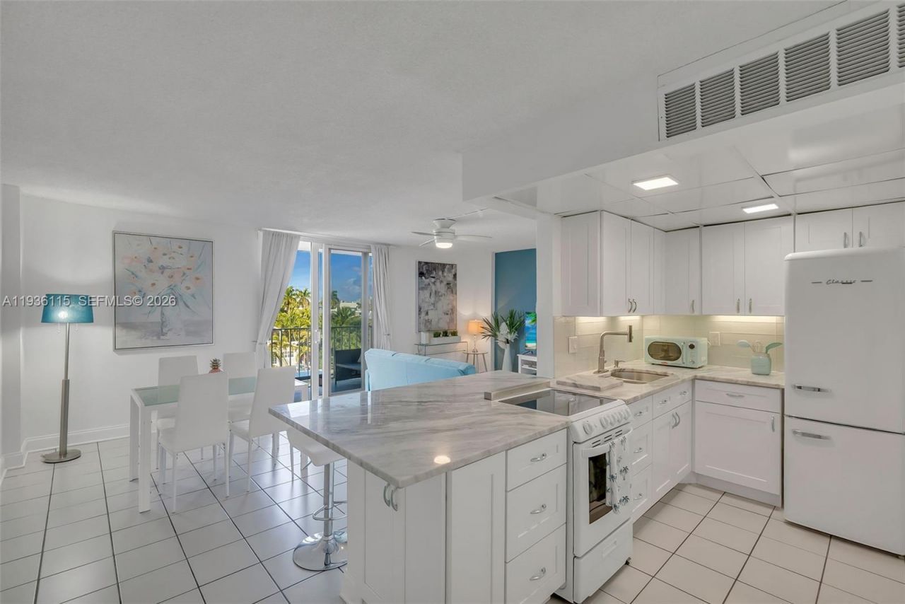 1731 SE 15th St, Unit 511, Fort Lauderdale, FL 33316 Photo