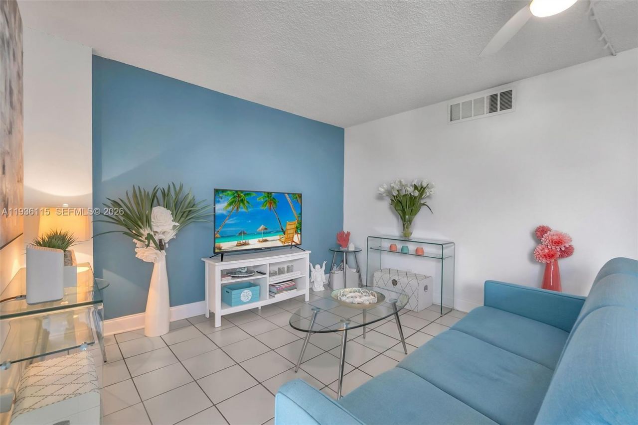 1731 SE 15th St, Unit 511, Fort Lauderdale, FL 33316 Photo