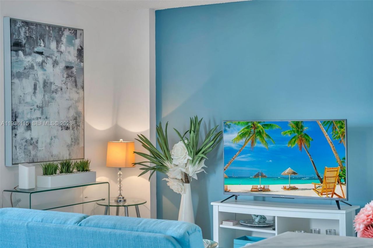 1731 SE 15th St, Unit 511, Fort Lauderdale, FL 33316 Photo