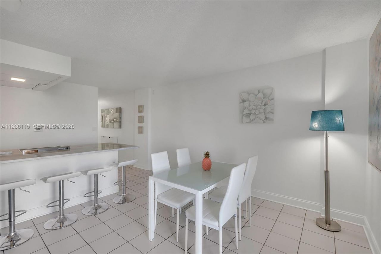 1731 SE 15th St, Unit 511, Fort Lauderdale, FL 33316 Photo
