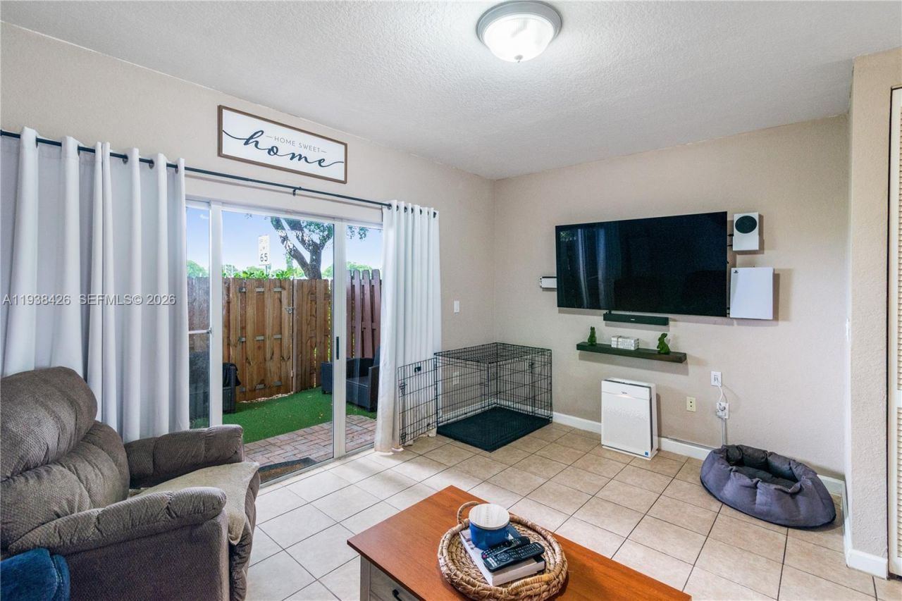 1420 NE 33rd Ave, Unit 105-15, Homestead, FL 33033 Photo