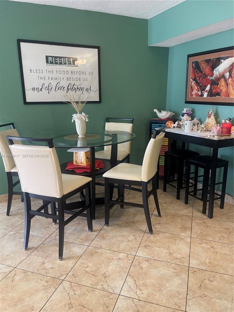 430 Golden Isles Dr , Unit 705, Hallandale Beach, FL 33009 Photo