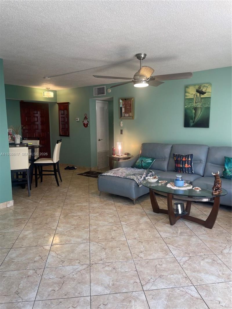 430 Golden Isles Dr , Unit 705, Hallandale Beach, FL 33009 Photo