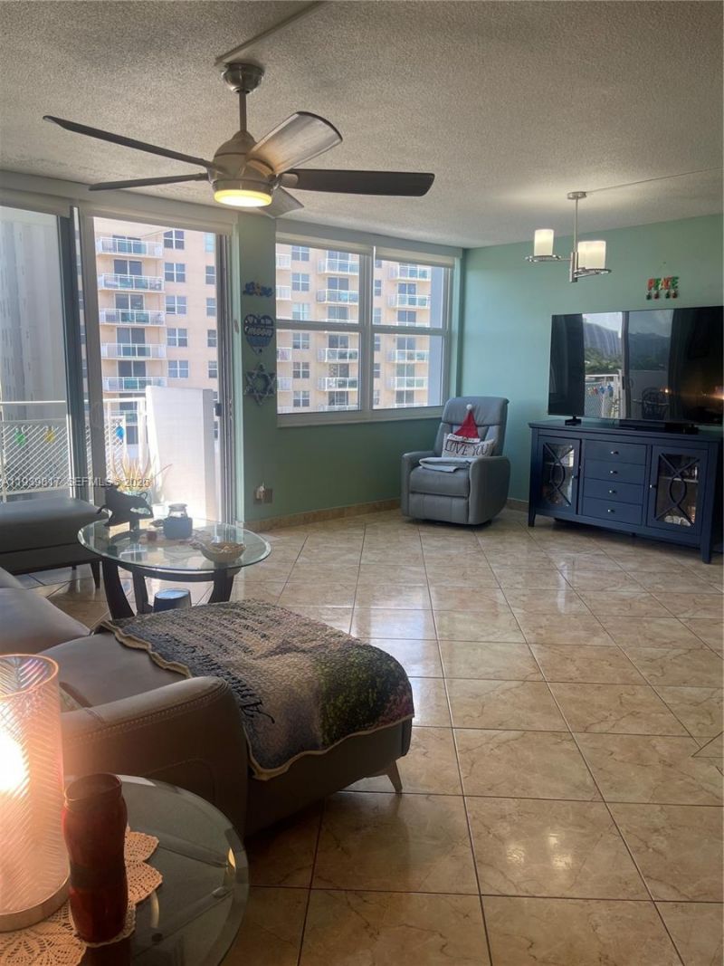 430 Golden Isles Dr , Unit 705, Hallandale Beach, FL 33009 Photo