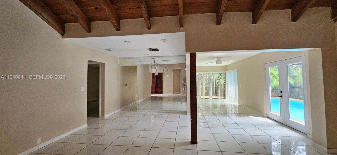 1451 W Sandpiper Cir, Unit 1451, Pembroke Pines, FL 33026 Photo