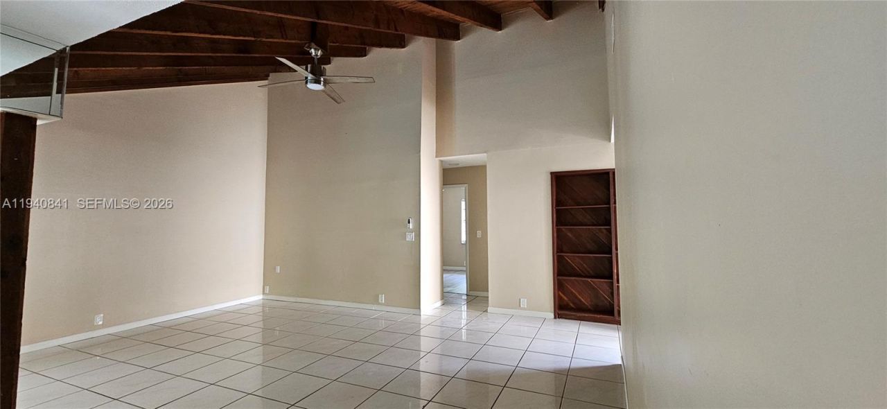 1451 W Sandpiper Cir, Unit 1451, Pembroke Pines, FL 33026 Photo