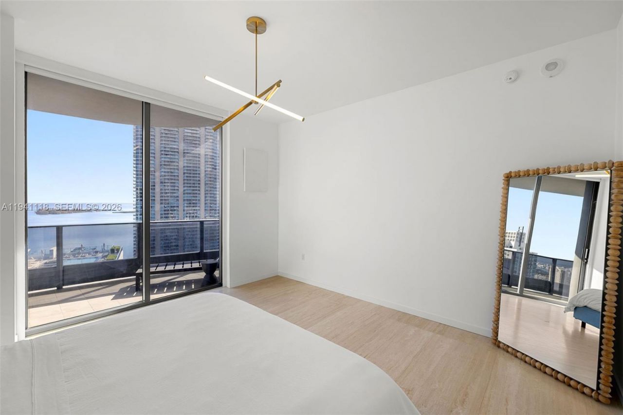 1000 Brickell Plz, Unit PH5403, Miami, FL 33131 Photo