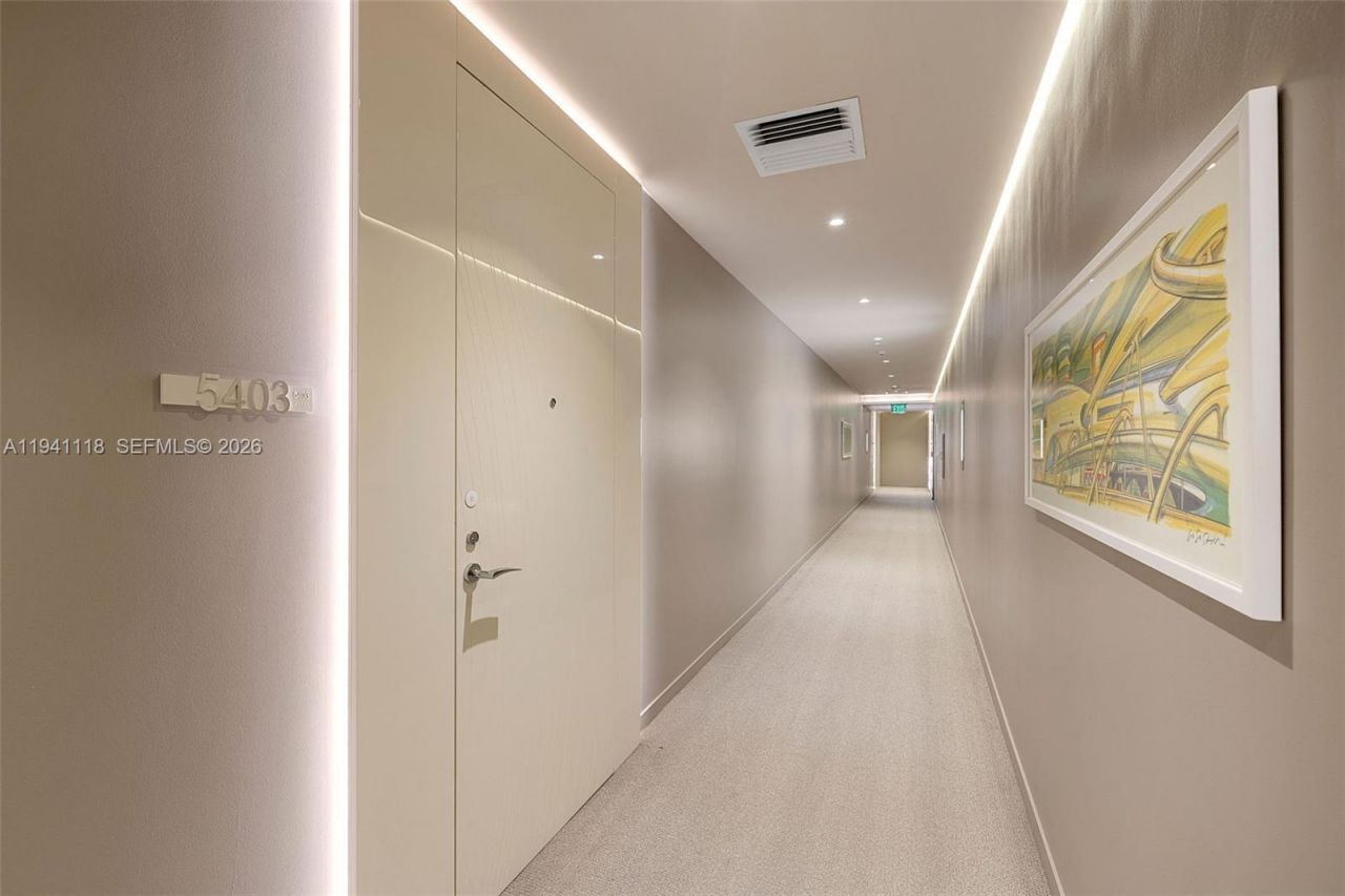 1000 Brickell Plz, Unit PH5403, Miami, FL 33131 Photo